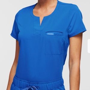 Jaanuu 1 pocket scrub top - royal blue, 1X